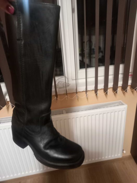 Дамски зимни ботуши  естествена дебела  кожа  от вън и от вътре