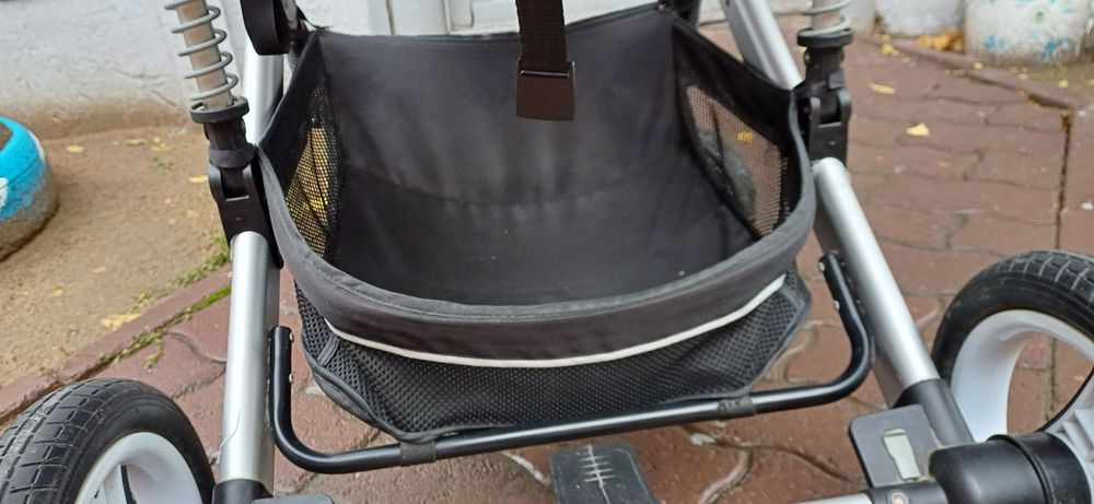 Продам детскую коляску