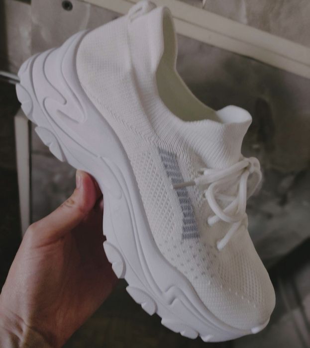 Кроссовки жаңа 37-40 өлшемі