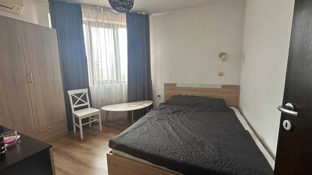 Продава се: Тристаен, напълно обзаведен апартамент с площ 113.89 кв.м. в град Карлово