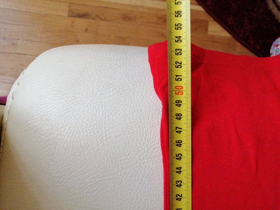 Bluze cu paiete, Italia