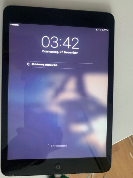 Vand iPad funcțional