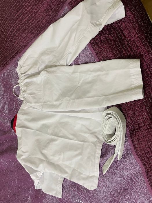 Кимоно форма таэквандо