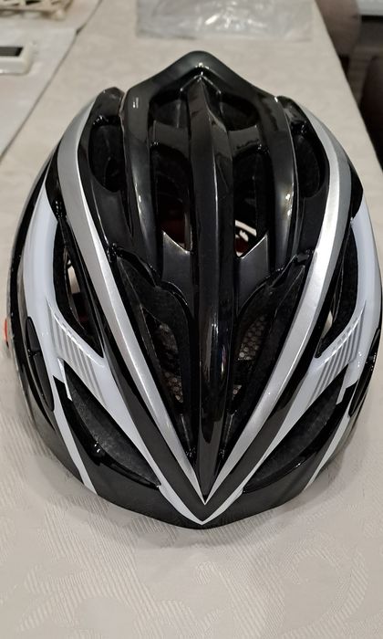 Предпазна каска за колоездене