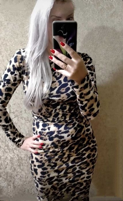 2Леопард.Платья Новые