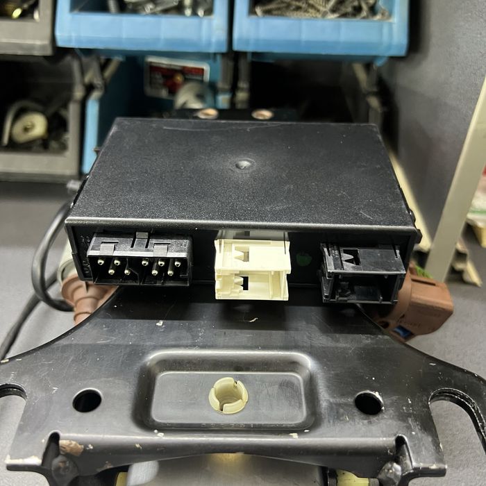 Двухмоторная электро колонка bmw e34 e32 e31