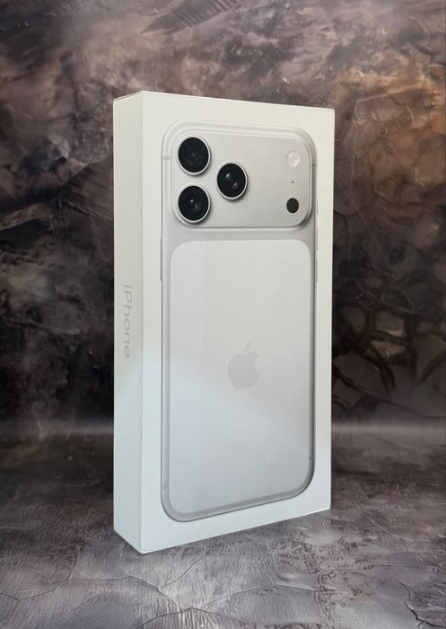 Новый запакованный Iphone 17 Pro max 256gb ,год гарантии айфон
