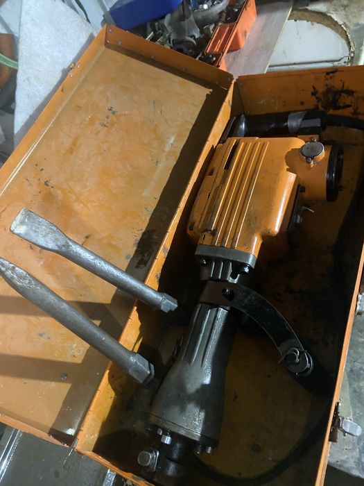 Отбойный молоток