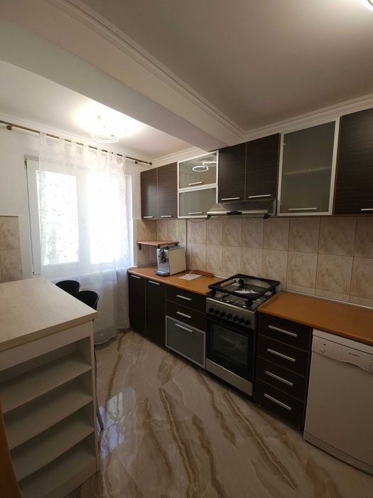 Închiriez apartament cu trei camere la casă in Timișoara 100mp