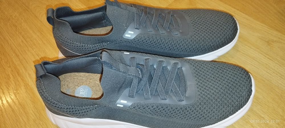 Мужские кроссовки 45 на весну, лето