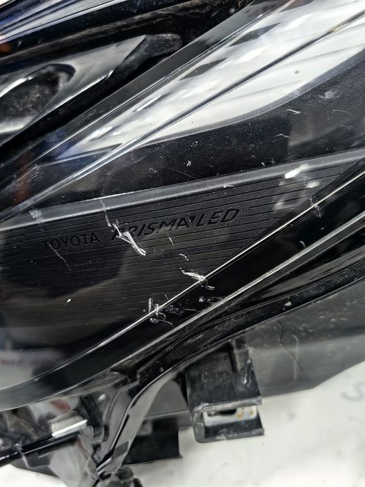 Ляв фар Toyota CH-R FULL LED 2024/ Тойота ЦХ-Р - Със забележки!