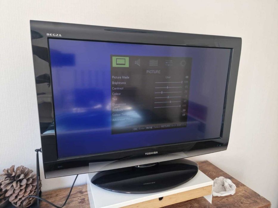 Телевизор Toshiba 32LV713B - 32" REGZA LV Series LCD TV