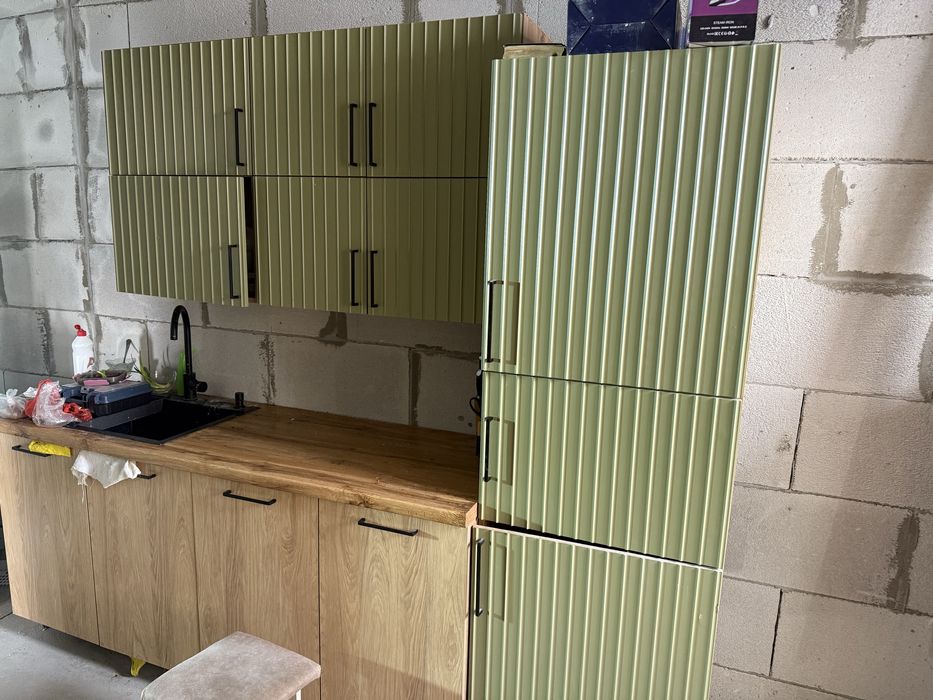 Продается кухонный гарнитур