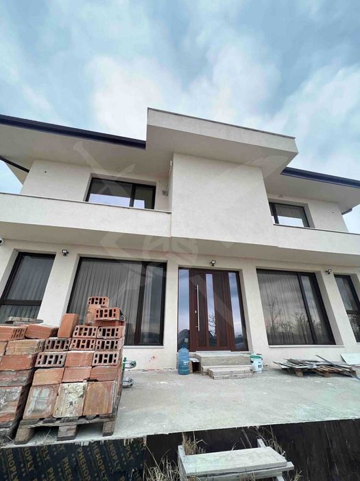 Продава се Къща в Варна, Изгрев - 361 кв.м за 1801 €/кв.м - Снимка #15