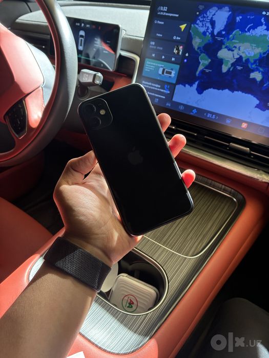 Iphone 11    . .
