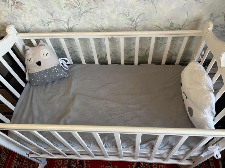 Продам детскую кроватку