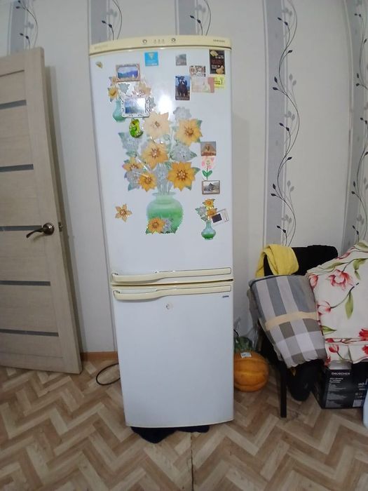 Продам холодильник