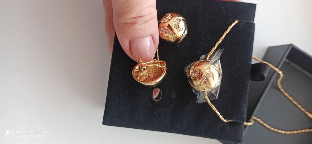 Продам новый набор кулон и серьги