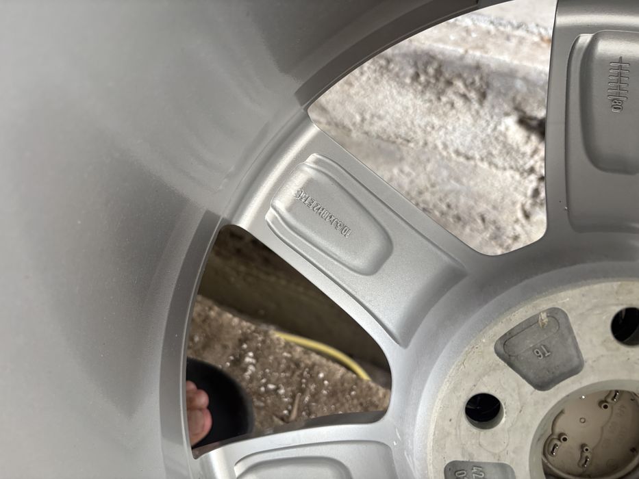 Vand set jante audi R8 originale