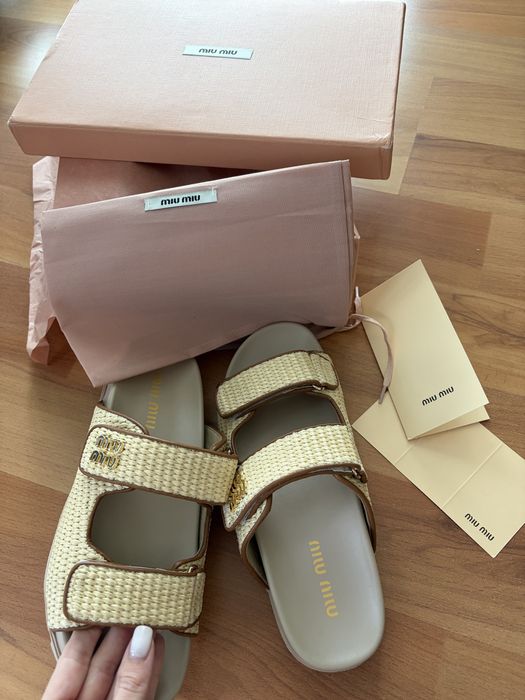 Сандали чехли Miu Miu