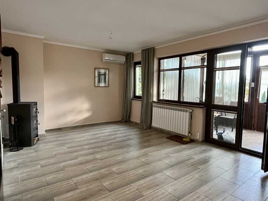 Продава се Къща в с. Кошарица, Област Бургас - 199 кв.м за 980 €/кв.м - Снимка #3