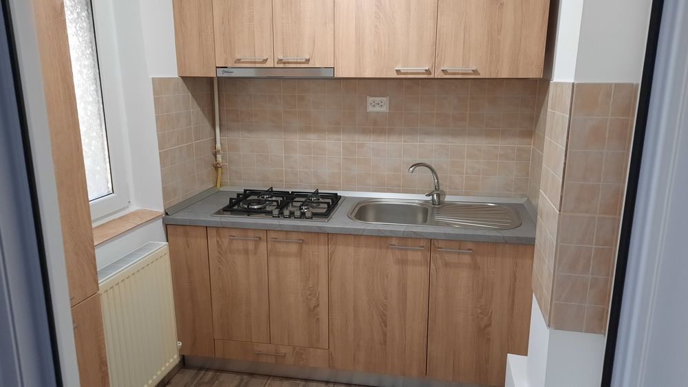Garsoniera de închiriat