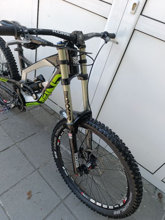 DH, Downhill bike YT Tues 2.0 comp