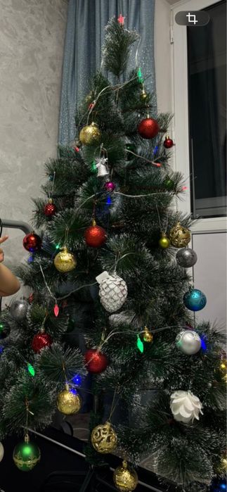 Продаётсья  ёлка