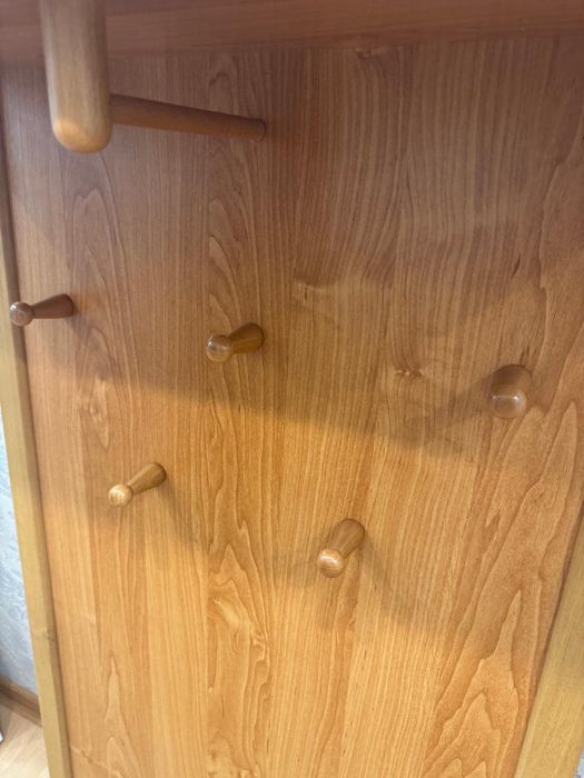 Вешалка в прихожую