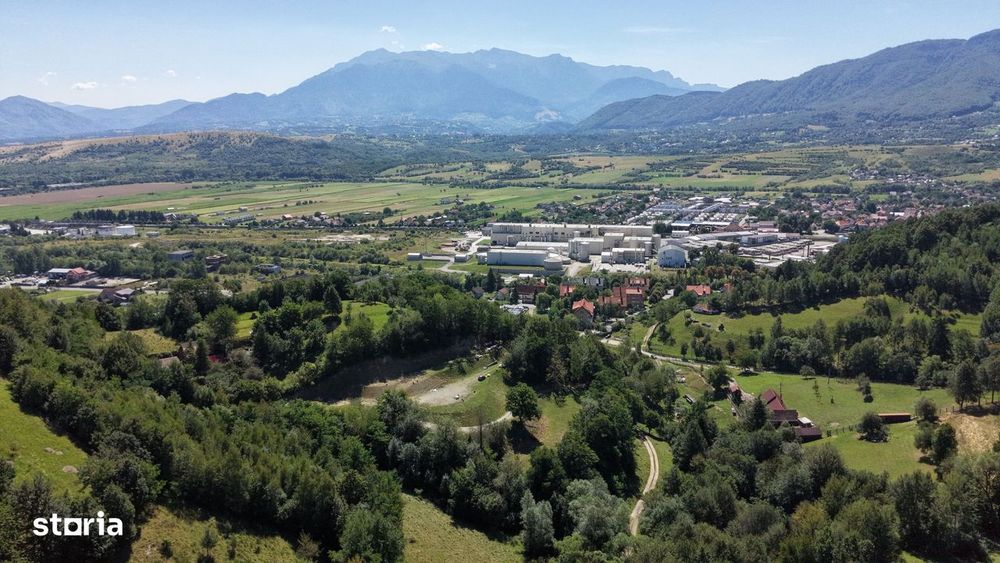 Teren De Vânzare – Zărnești 2200 Mp