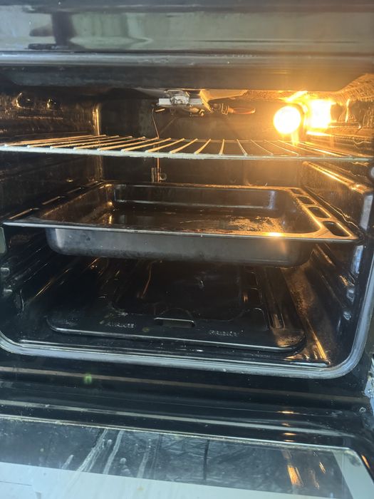 Газ плита Индезит и вытяшка Витек