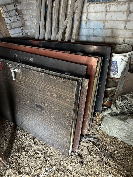 Продам металлические двери