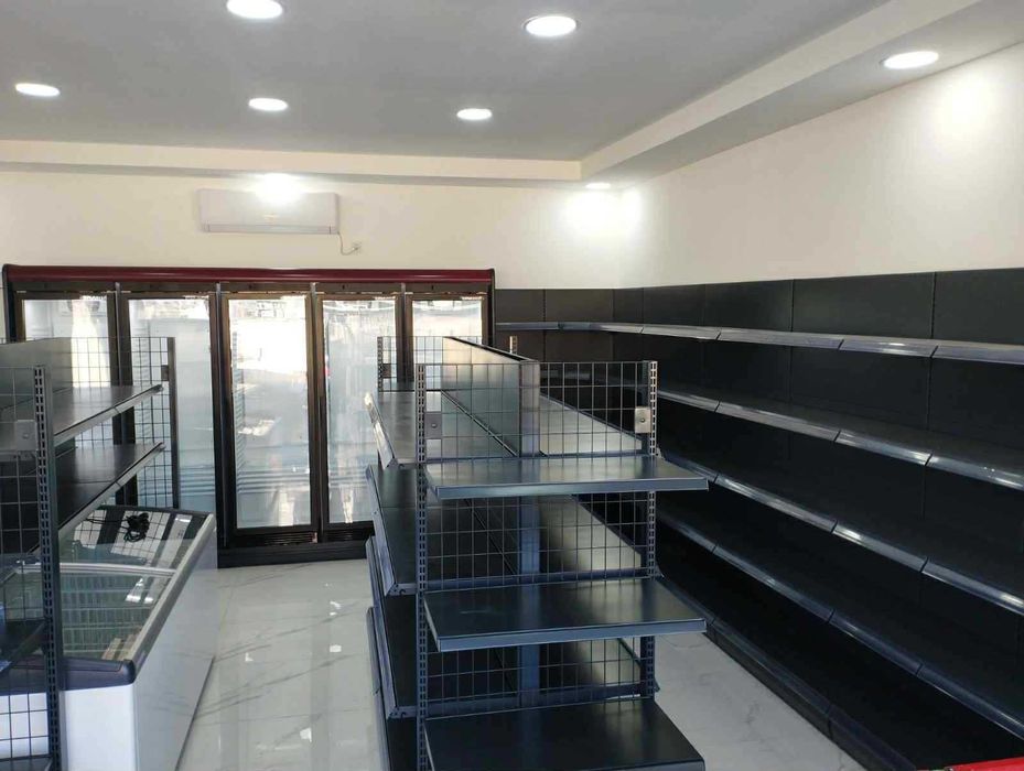 Стелажи за магазин