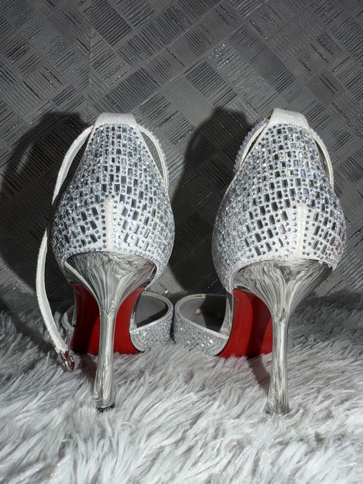 Туфли женские серебристые