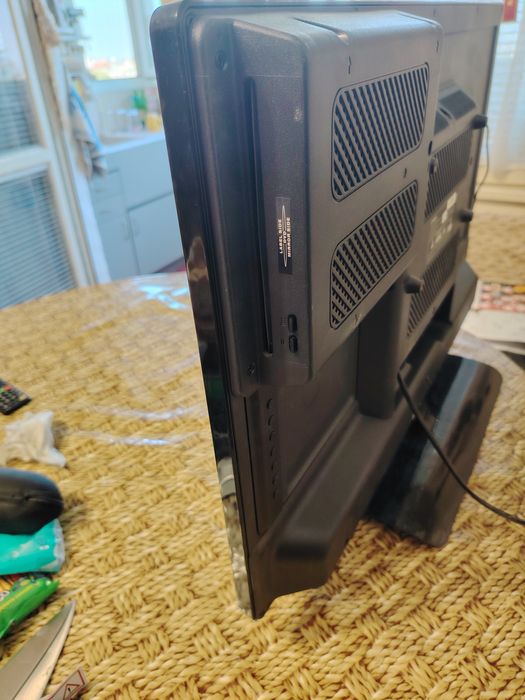 Телевизор Dyon 29 инча .