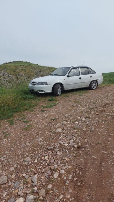 Daewoo нексия 2011