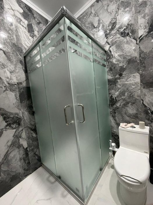 Душевые кабины и перегородки