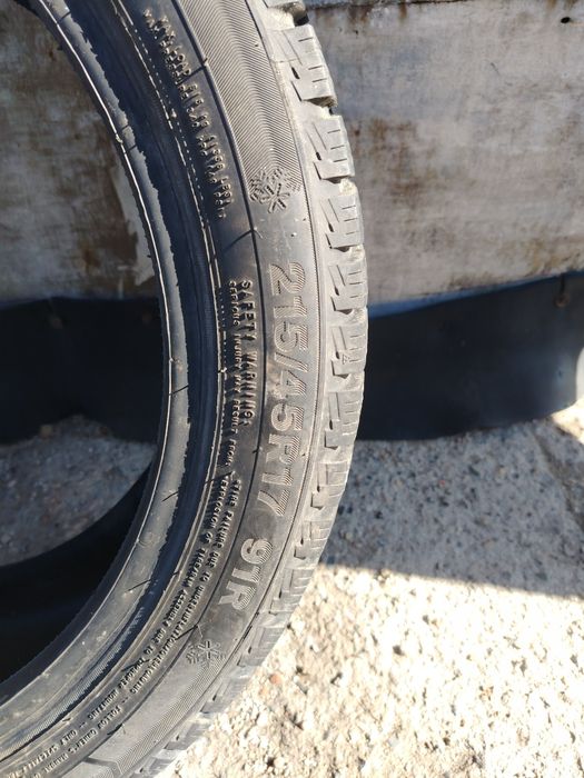 Продам резину triangle 215 45r 17