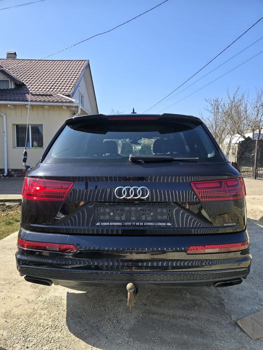 Vând Audi Q7 Quattro S-line/7 locuri