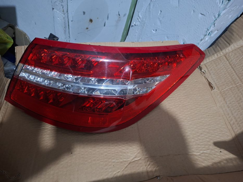 продавам стопове  за мерседес  е класа   coupe