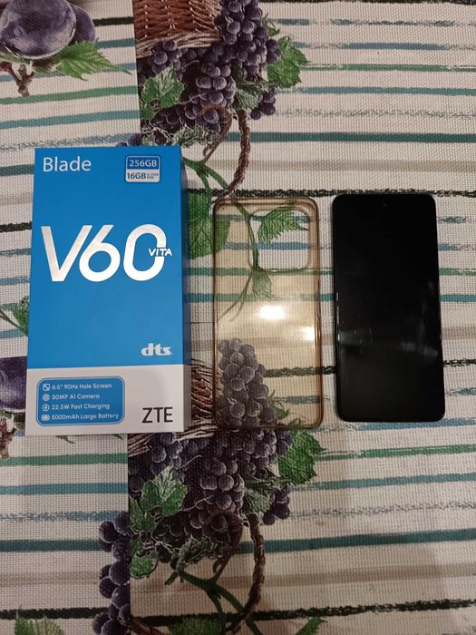 Телефон ZTE Blade V60 Vita