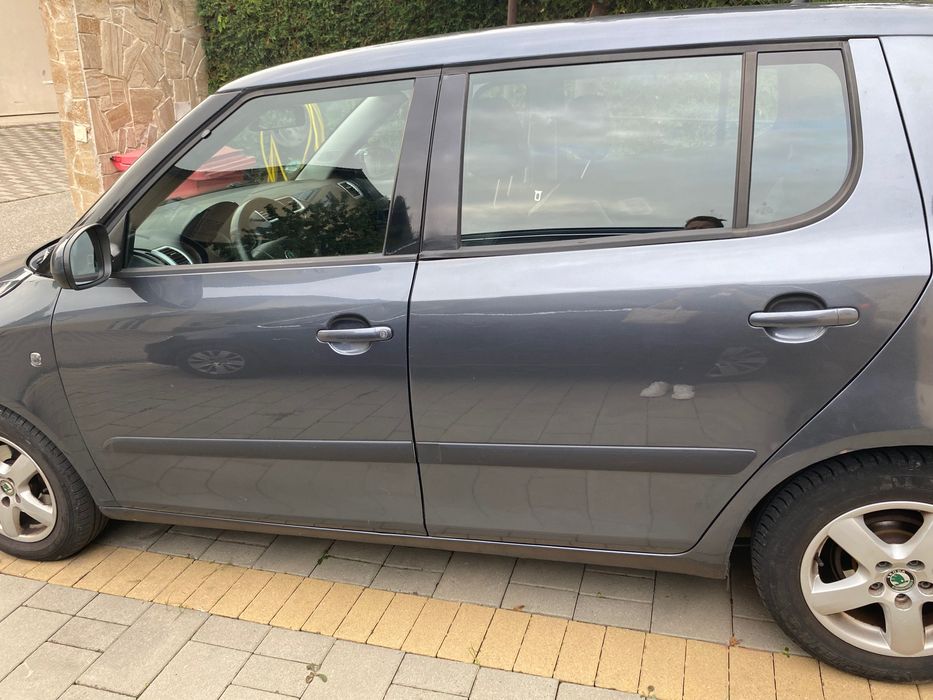 Vând Skoda Fabia