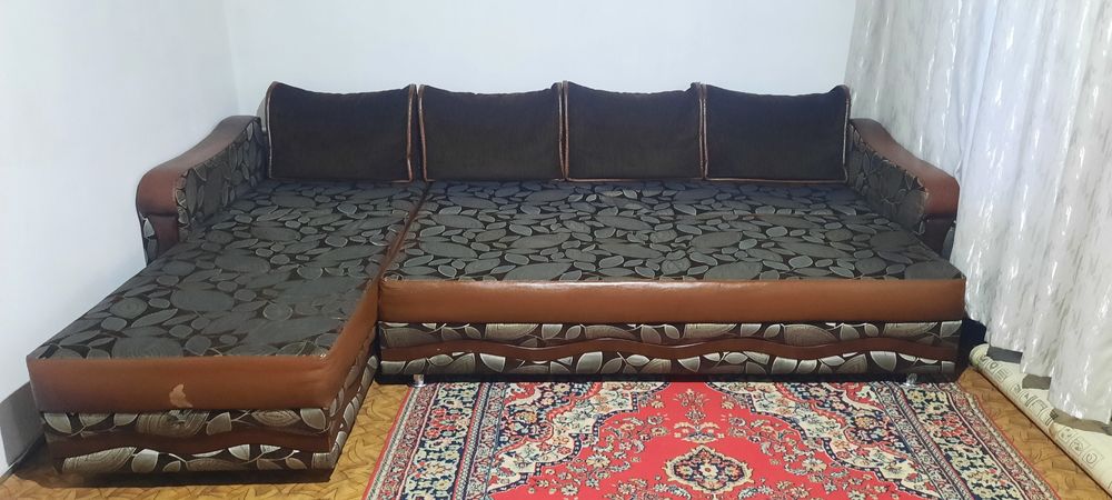 Продам диван б/у в хорошем состояний