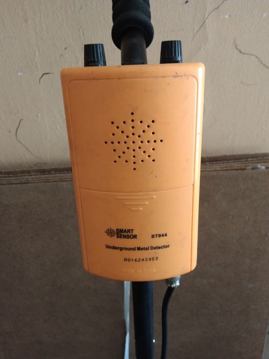 Металлоискатель.            .