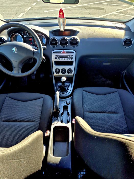 Vând  Peugeot 308