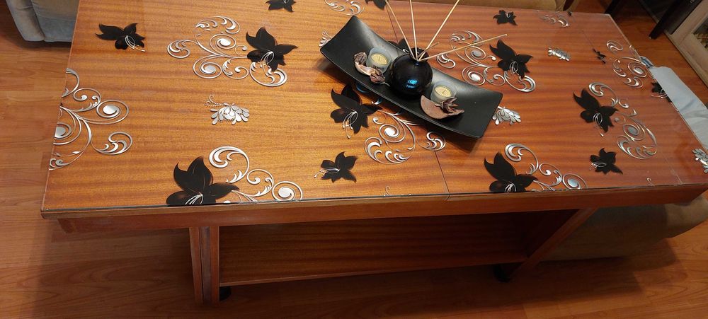 Масивна холна маса