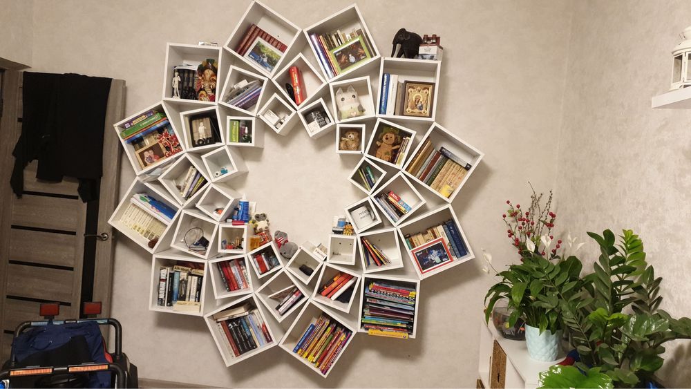 Книжная полка продам