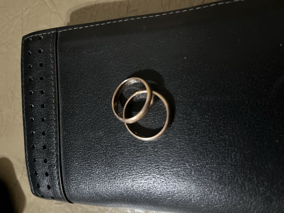 Продам обручальные кольца