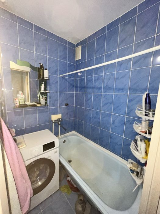 2ком квартира 7микр 22дом продам