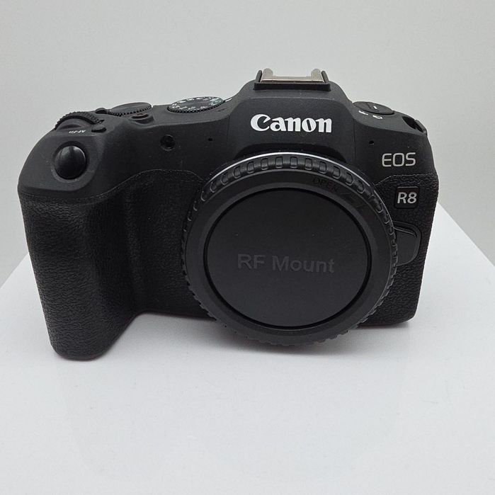 Фотоаппарат  Canon EOS R8